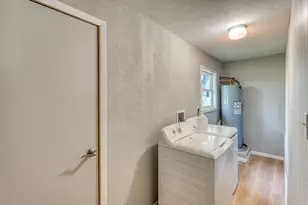 909 Circle Dr, Sunrise Beach, TX 78643 - Photo 17