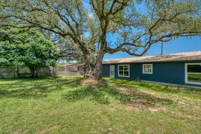 909 Circle Drive, Sunrise Beach, TX 78643 - Photo 7