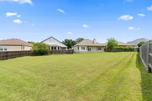 417 Spyglass St, Meadowlakes, TX 78654 - Photo 33