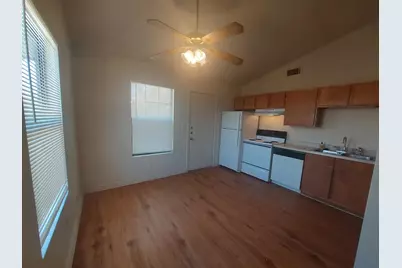 1705 Johnson, Marble Falls, TX 78654 - Photo 3