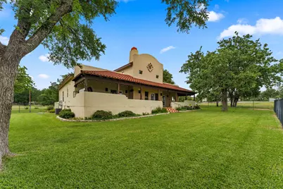 111 Woodlawn Drive, Kingsland, TX 78639 - Photo 3