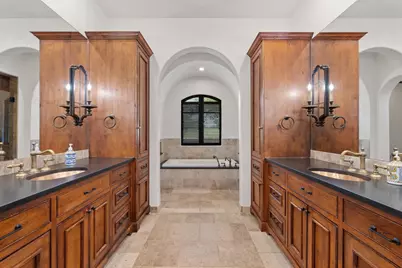 106 Milagro, Horseshoe Bay, TX 78657 - Photo 19