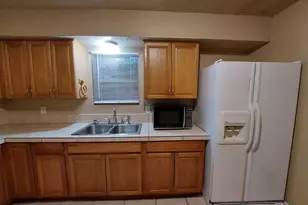 1611 2nd St, Marble Falls, TX 78654 - Photo 3