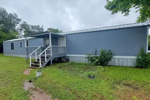 911 Barrier, Marble Falls, TX 78654 - Photo 1