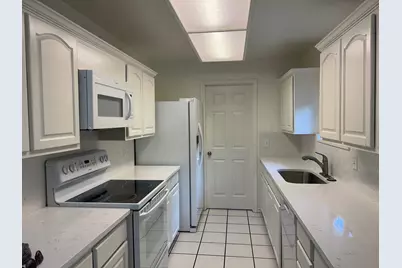 1207 Ash, Marble Falls, TX 78654 - Photo 3