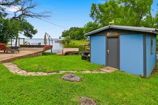 711 Lakewood Dr, Burnet, TX 78611 - Photo 33