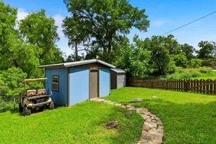711 Lakewood Dr, Burnet, TX 78611 - Photo 33