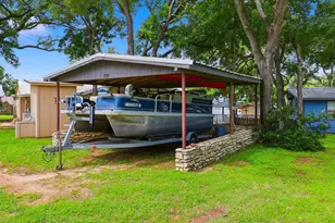 711 Lakewood Dr, Burnet, TX 78611 - Photo 15
