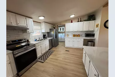 401 Lillian Dean, Buchanan Dam, TX 78609 - Photo 5