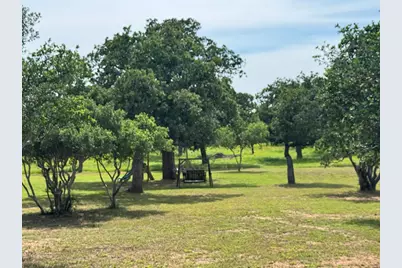 401 Lillian Dean, Buchanan Dam, TX 78609 - Photo 29