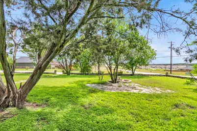 802 Westfall Street, Burnet, TX 78611 - Photo 3