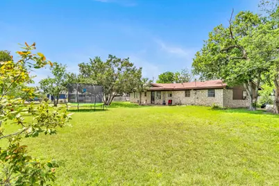 802 Westfall Street, Burnet, TX 78611 - Photo 5