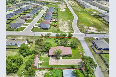 802 Westfall Street, Burnet, TX 78611 - Photo 33