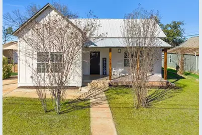 403 W Main Street, Llano, TX 78643 - Photo 1