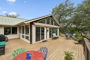 300 Bluff Rd, Spicewood, TX 78669 - Photo 31