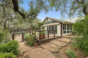 300 Bluff Rd, Spicewood, TX 78669 - Photo 1