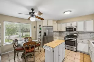 300 Bluff Rd, Spicewood, TX 78669 - Photo 21