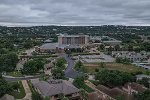 909 Red Sails Dr, Horseshoe Bay, TX 78657 - Photo 11