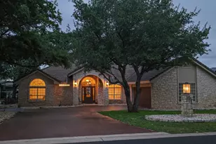 909 Red Sails Dr, Horseshoe Bay, TX 78657 - Photo 7