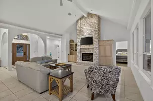 909 Red Sails Dr, Horseshoe Bay, TX 78657 - Photo 21