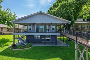 208 Riverside Dr, Kingsland, TX 78639 - Photo 3