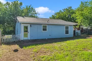 6261 River Oaks Dr, Kingsland, TX 78639 - Photo 23
