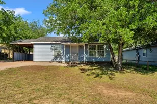 6261 River Oaks Dr, Kingsland, TX 78639 - Photo 3
