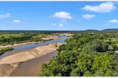 6261 River Oaks Dr, Kingsland, TX 78639 - Photo 27