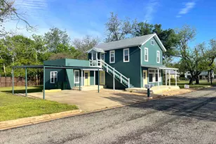 1005 Bayley, Llano, TX 78643 - Photo 1