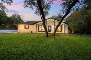 113 Timber Lake Dr, Kingsland, TX 78639 - Photo 3