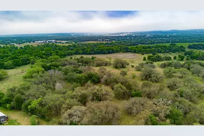7866 County Road 404 Road, Spicewood, TX 78669 - Photo 17