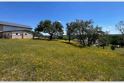 402 Emerald Way, Horseshoe Bay, TX 78657 - Photo 5