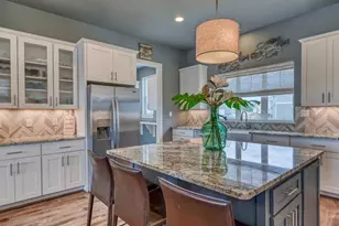 408 Island Cir, Kingsland, TX 78639 - Photo 5