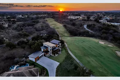 207 Kites Court, Horseshoe Bay, TX 78657 - Photo 3