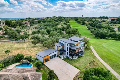 207 Kites Court, Horseshoe Bay, TX 78657 - Photo 3