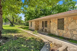 8 Saul Dr, Lampasas, TX 76550 - Photo 3