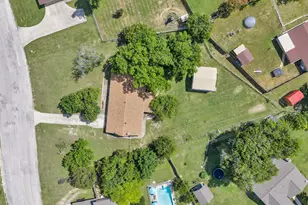 8 Saul Dr, Lampasas, TX 76550 - Photo 31