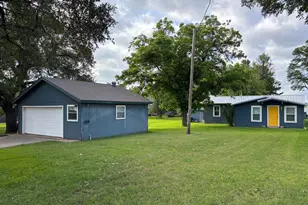 306 Beach Dr Dr, Sunrise Beach, TX 78643 - Photo 1