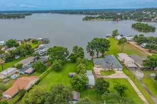 306 Beach Dr Dr, Sunrise Beach, TX 78643 - Photo 3