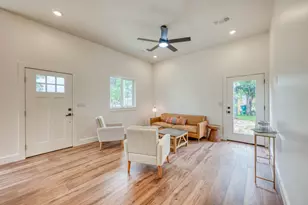 705 Flag St, Llano, TX 78643 - Photo 11