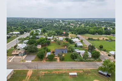 705 Flag Street, Llano, TX 78643 - Photo 27