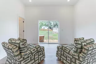705 Flag St, Llano, TX 78643 - Photo 23