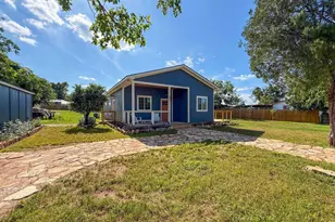 705 Flag St, Llano, TX 78643 - Photo 41