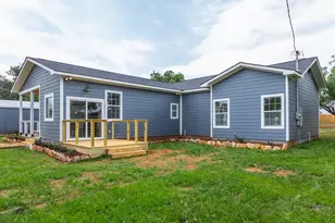 705 Flag St, Llano, TX 78643 - Photo 5
