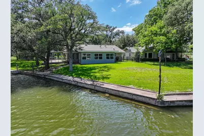 501 Oleander Dr, Marble Falls, TX 78654 - Photo 3