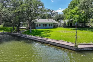 501 Oleander Dr, Marble Falls, TX 78654 - Photo 3