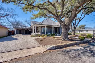 208 W Luce St, Llano, TX 78643 - Photo 25