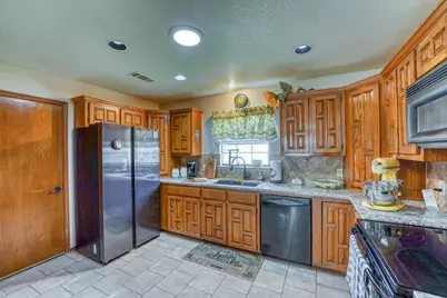 603 Sun Ray, Horseshoe Bay, TX 78657 - Photo 5