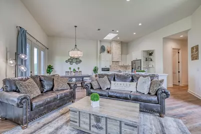302 Parallel Circle, Horseshoe Bay, TX 78657 - Photo 7