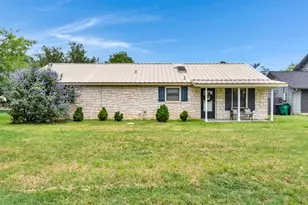 426 Circle Dr, Sunrise Beach, TX 78643 - Photo 9